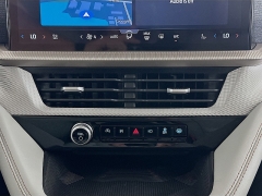 New 2026  Ford Explorer Active w&sol;200A Pkg 4WD at Graham Auto Mall near Mansfield&comma; OH