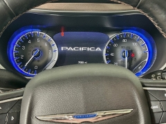 Used 2019  Chrysler Pacifica 4d Wagon Touring L Plus at Graham Auto Mall near Mansfield&comma; OH