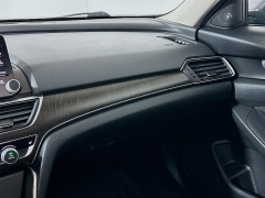 Used 2020  Honda Accord Sedan 4d EX-L 2.0T at Dutro Auto near Zanesville, OH