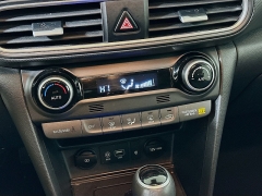 Used 2021  Hyundai Kona Limited DCT AWD at Graham Auto Mall near Mansfield&comma; OH