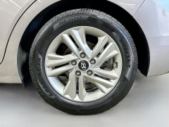 Used 2020  Hyundai Elantra 4d Sedan Value Edition at Dutro Auto near Zanesville&comma; OH