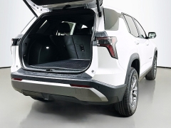 New 2026  Chevrolet Equinox AWD 4dr LT w&sol;2LT at Graham Auto Mall near Mansfield&comma; OH