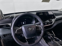 New 2026  Toyota Highlander Hybrid Platinum AWD at Dutro Auto near Zanesville&comma; OH