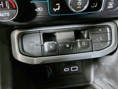 Used 2021  GMC Acadia AWD 4dr SLT at Dutro Auto near Zanesville&comma; OH