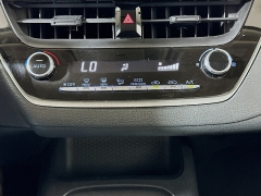 Used 2022  Toyota Corolla LE CVT at Graham Auto Mall near Mansfield, OH