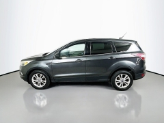 Used 2017  Ford Escape 4d SUV FWD SE at Dutro Auto near Zanesville, OH