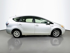 Used 2012  Toyota Prius v 5d Wagon Three at Dutro Auto near Zanesville&comma; OH