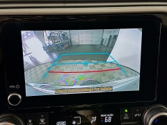 Used 2023  Toyota Highlander Hybrid XLE AWD at Graham Auto Mall near Mansfield, OH