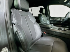 Used 2022  Jeep Wagoneer Series II 4x4 at Dutro Auto near Zanesville&comma; OH