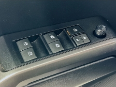 Used 2021  Toyota Tacoma 4WD TRD Off Road Double Cab 6ft Bed V6 AT at Graham Auto Mall near Mansfield&comma; OH