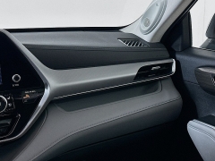 Used 2024  Toyota Highlander Hybrid Platinum AWD at Graham Auto Mall near Mansfield&comma; OH