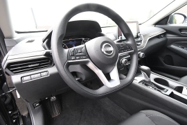 Used 2025  Nissan Altima SV FWD at Dutro Auto near Zanesville&comma; OH