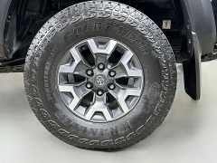 Used 2023  Toyota Tacoma 4WD TRD Off Road Double Cab 5ft Bed V6 AT at Dutro Auto near Zanesville&comma; OH