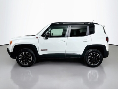 Used 2023  Jeep Renegade Trailhawk 4x4 at Dutro Auto near Zanesville&comma; OH