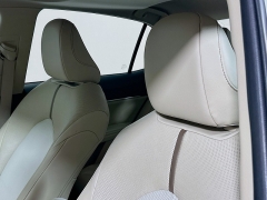 Used 2020  Toyota Camry Hybrid 4d Sedan XLE at Dutro Auto near Zanesville&comma; OH