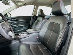 Used 2022  Nissan Altima 2.5 SR Sedan at Graham Auto Mall near Mansfield, OH