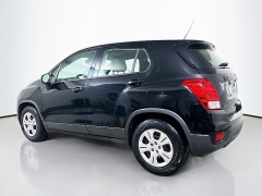 Used 2018  Chevrolet Trax 4d SUV FWD LS at Graham Auto Mall near Mansfield&comma; OH
