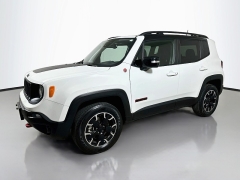 Used 2023  Jeep Renegade Trailhawk 4x4 at Dutro Auto near Zanesville&comma; OH