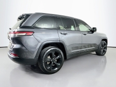 Used 2023  Jeep Grand Cherokee Limited 4x4 at Graham Auto Mall near Mansfield&comma; OH