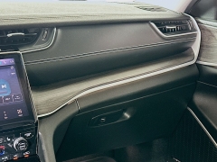Used 2023  Jeep Grand Cherokee L Limited 4x4 at Dutro Auto near Zanesville&comma; OH