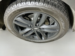 Used 2021  Chevrolet Equinox FWD 4dr LT w&sol;1LT at Dutro Auto near Zanesville&comma; OH