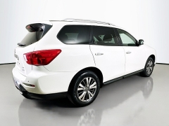 Used 2018  Nissan Pathfinder 4d SUV 4WD SV at Graham Auto Mall near Mansfield&comma; OH