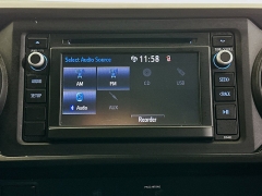 Used 2019  Toyota Tacoma 4WD Access Cab SR at Graham Auto Mall near Mansfield&comma; OH