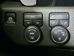 Used 2025  Chevrolet Silverado 1500 4WD Crew Cab 147" LT w&sol;1LT at Dutro Auto near Zanesville&comma; OH