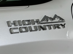 Used 2021  Chevrolet Silverado 1500 4WD Crew Cab 147" High Country at Graham Auto Mall near Mansfield, OH