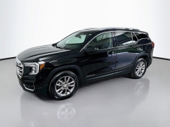 Used 2024  GMC Terrain AWD 4dr SLT at Graham Auto Mall near Mansfield&comma; OH