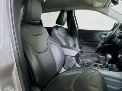 Used 2019  Jeep Cherokee 4d SUV 4WD Limited 3&period;2L at Dutro Auto near Zanesville&comma; OH