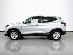 Used 2020  Nissan Rogue Sport 4d SUV FWD S at Dutro Auto near Zanesville&comma; OH