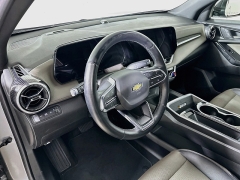 Used 2025  Chevrolet Equinox AWD 4dr LT w&sol;2LT at Dutro Auto near Zanesville&comma; OH