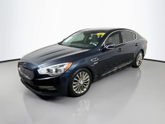 Used 2015  Kia K900 4d Sedan Luxury at Graham Auto Mall near Mansfield&comma; OH