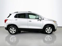 Used 2020  Chevrolet Trax 4d SUV FWD LT at Dutro Auto near Zanesville&comma; OH