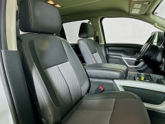 Used 2021  Nissan Titan 4x4 Crew Cab SV at Dutro Auto near Zanesville&comma; OH