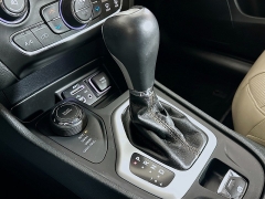 Used 2015  Jeep Cherokee 4d SUV 4WD Limited at Dutro Auto near Zanesville&comma; OH