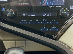 Used 2020  Toyota Camry Hybrid 4d Sedan XLE at Dutro Auto near Zanesville&comma; OH