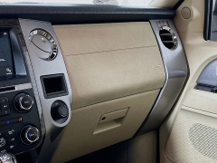 Used 2017  Ford Expedition 4d SUV 4WD Limited at Graham Auto Mall near Mansfield&comma; OH