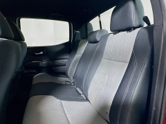 Used 2020  Toyota Tacoma 4WD Double Cab TRD Sport Auto at Dutro Auto near Zanesville&comma; OH