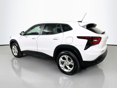 Used 2024  Chevrolet Trax FWD 4dr LS at Dutro Auto near Zanesville&comma; OH