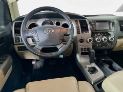 Used 2013  Toyota Sequoia 4d SUV 4WD SR5 FFV at Dutro Auto near Zanesville&comma; OH