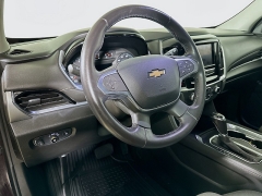 Used 2020  Chevrolet Traverse 4d SUV FWD LT Cloth w&sol;1LT at Graham Auto Mall near Mansfield&comma; OH