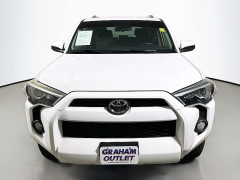 Used 2016  Toyota 4Runner 4d SUV RWD SR5 at Dutro Auto near Zanesville, OH