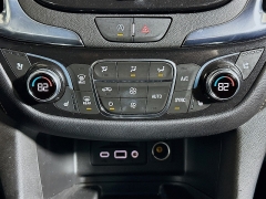 Used 2023  Chevrolet Equinox AWD 4dr Premier at Graham Auto Mall near Mansfield&comma; OH