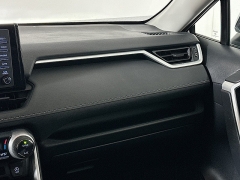 Used 2021  Toyota RAV4 XLE FWD at Graham Auto Mall near Mansfield&comma; OH