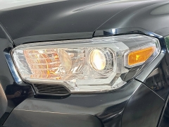 Used 2021  Toyota Tacoma 4WD SR5 Double Cab 6ft Bed V6 AT at Graham Auto Mall near Mansfield&comma; OH