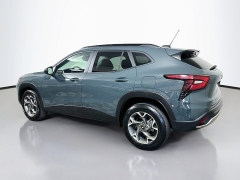 Used 2025  Chevrolet Trax FWD 4dr LT at Dutro Auto near Zanesville&comma; OH