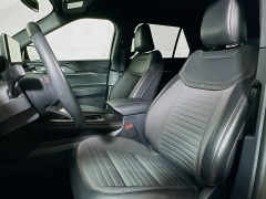 Used 2025  Ford Explorer ST-Line 4WD at Dutro Auto near Zanesville, OH