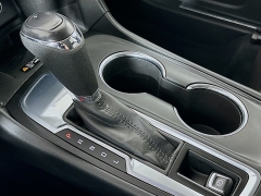 Used 2021  Chevrolet Equinox FWD 4dr Premier at Graham Auto Mall near Mansfield, OH